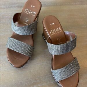 NWOB Italian Shoemakers Glittery Wedge Sandals, Silver/Tan Size 8.5